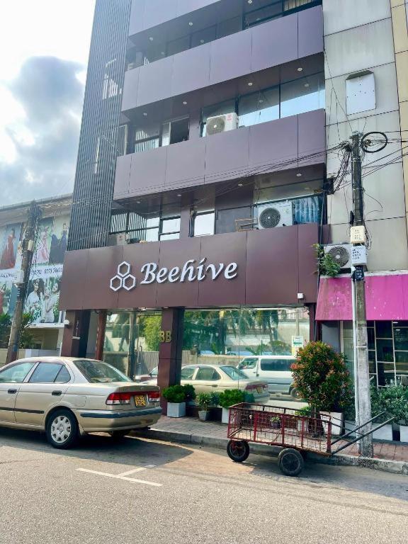 מלון Beehive קולומבו מראה חיצוני תמונה